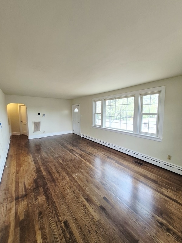 Building Photo - 5140 Alberene Rd