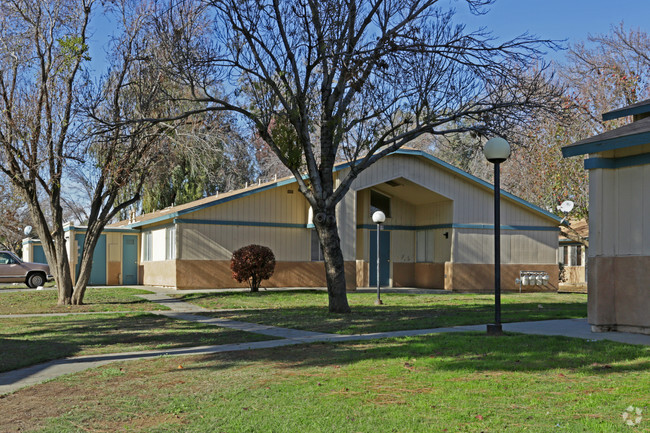 Building Photo - Parkside Apartments
