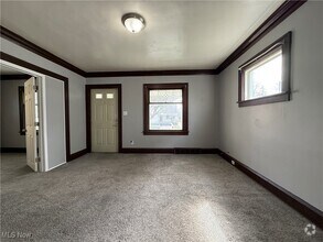 Building Photo - 4024 E 143rd St