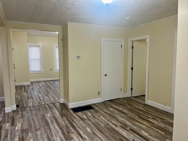 Foto del edificio - 233 Division St