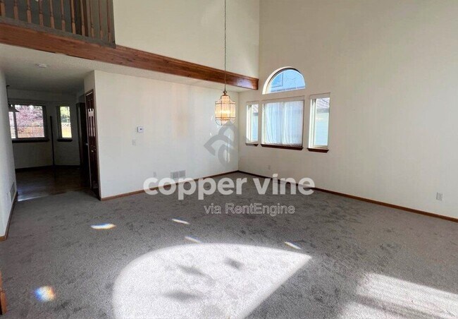 Foto del edificio - 8535 Oak Way