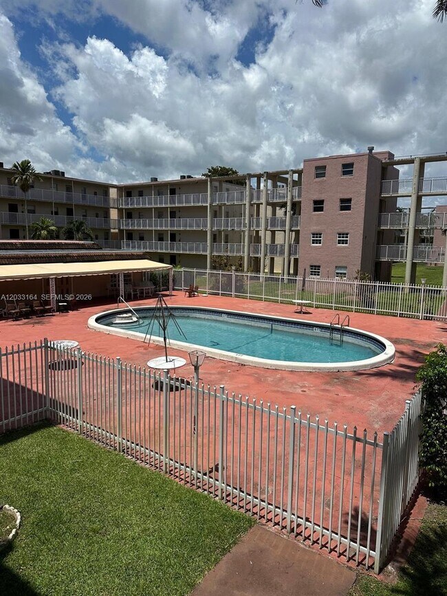 Building Photo - 2800 NW 56th Ave
