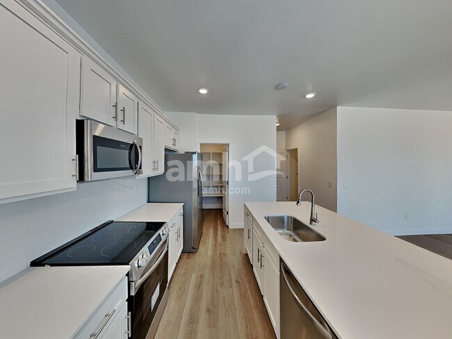 Foto del edificio - 12230 Thunder Creek Pky