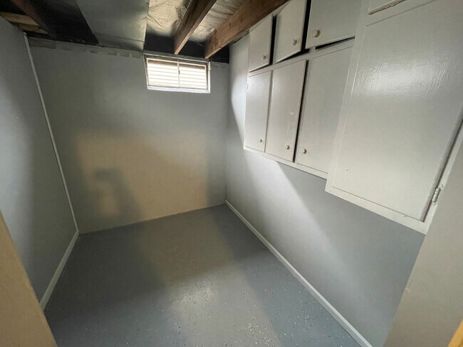 Foto del edificio - 2 Bedroom With a Finished Basement and Detached Garage