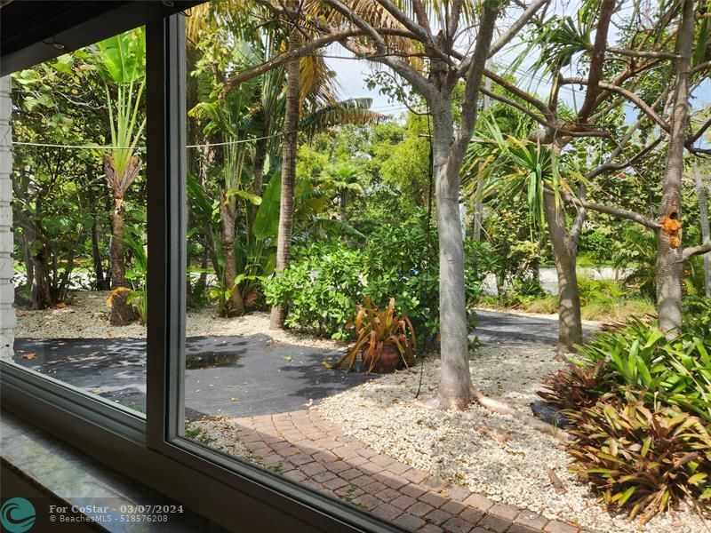 Foto principal - 5748 NE 27th Ave