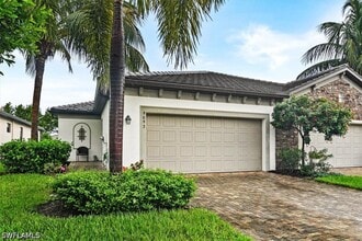 Building Photo - 9093 Glenforest Dr