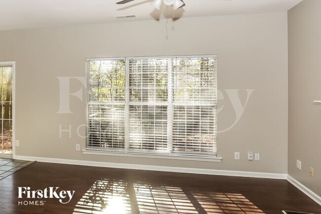 Foto del edificio - 6728 Allness Glen Ln