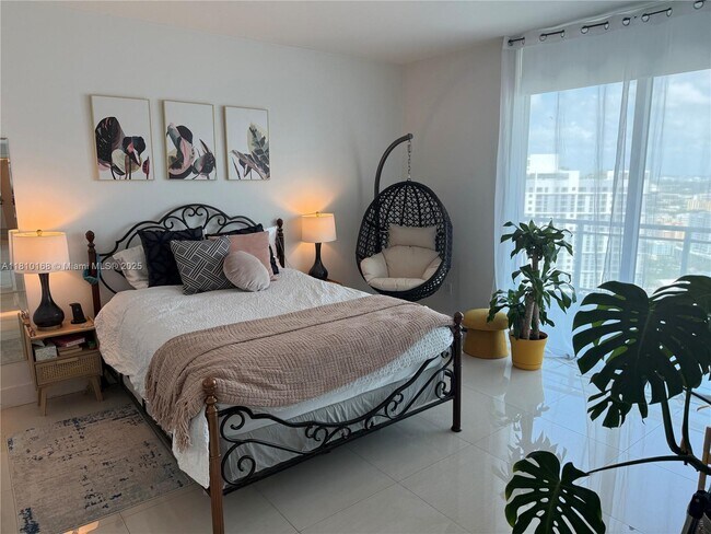 Foto del edificio - 90 SW 3rd St
