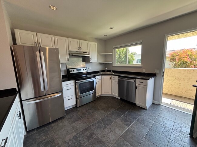 Updated stainless steel appliances - 6484 Cavalleri Rd