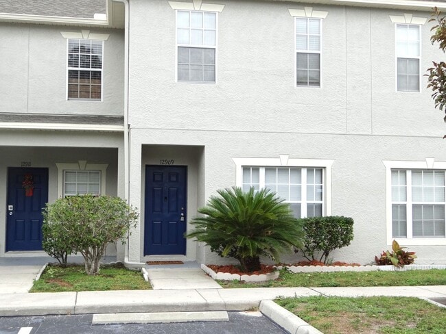 Building Photo - 12909 Kings Crossing Dr