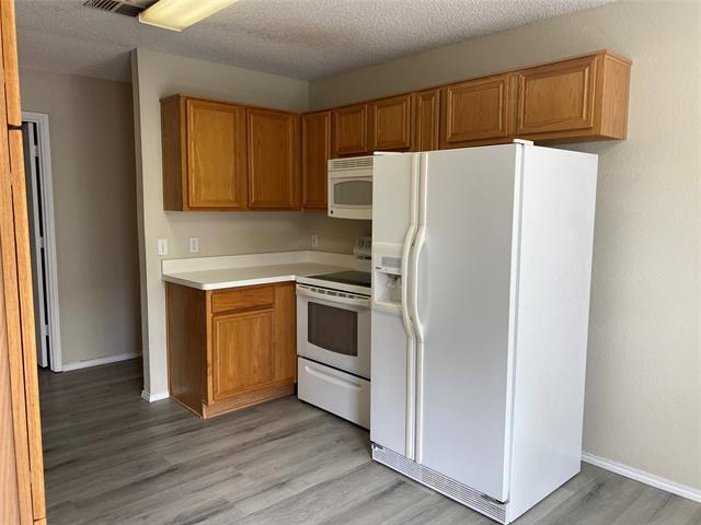 Foto del edificio - 1825 Canyon Ridge St
