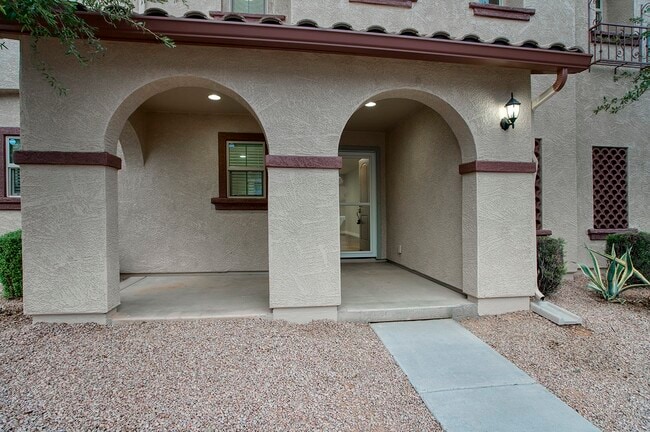 Building Photo - 2868 E Binner Dr