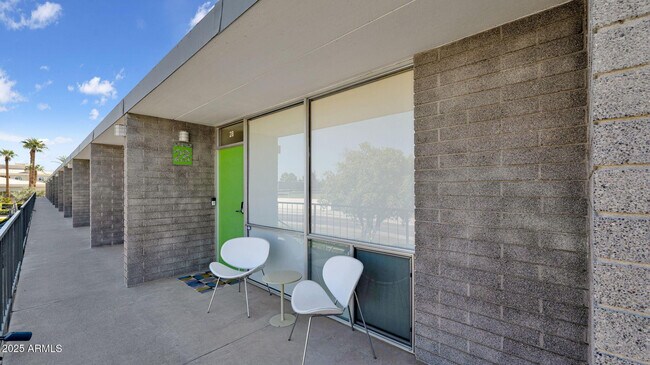 Foto del edificio - 7601 E 2nd St