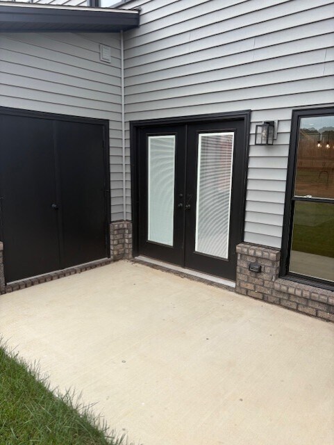 patio trasero y trastero - 74 Luke Ct