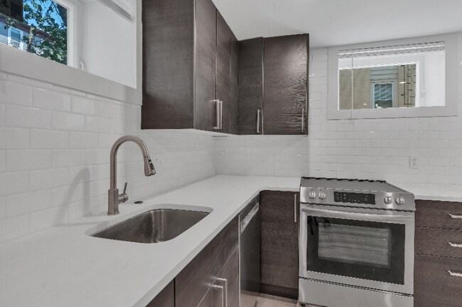 Foto del edificio - 182 Waterman St
