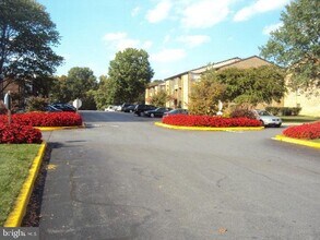 Building Photo - 7814 Hanover Pkwy