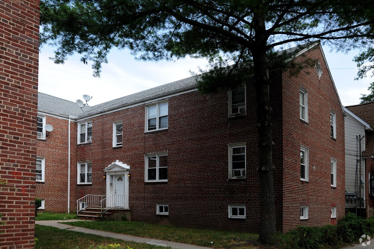 Building Photo - 49-51 Field Pl