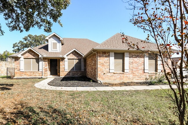 Building Photo - 1005 Red Cedar Way