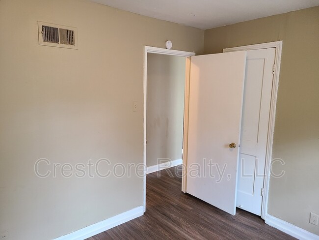 Foto del edificio - 2724 Beatty St