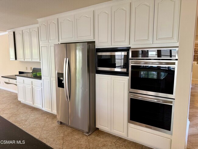 Foto del edificio - 1922 Golden Sky Cir