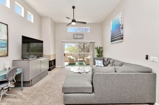 Foto del edificio - Rates Vary: $2,495 - $4,995