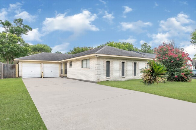 Foto del edificio - 12726 Westella Dr