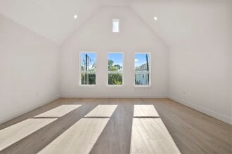 Building Photo - 3615 Dreyfus St