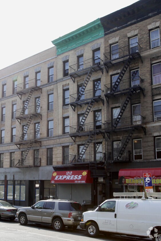 Foto principal - 2528 7th Ave
