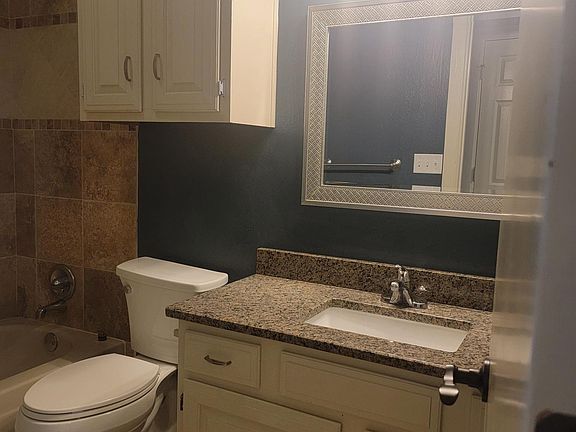 Foto del edificio - 1713 Wilderness Dr