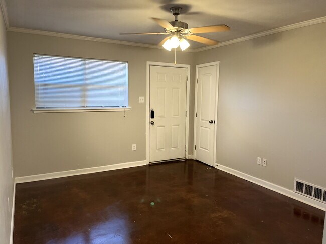 Foto del edificio - Cute 2/1 Duplex in Great Location!