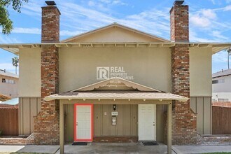 Building Photo - 3009 Canyon Crest Dr