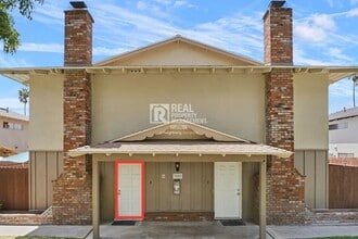 Building Photo - 3009 Canyon Crest Dr