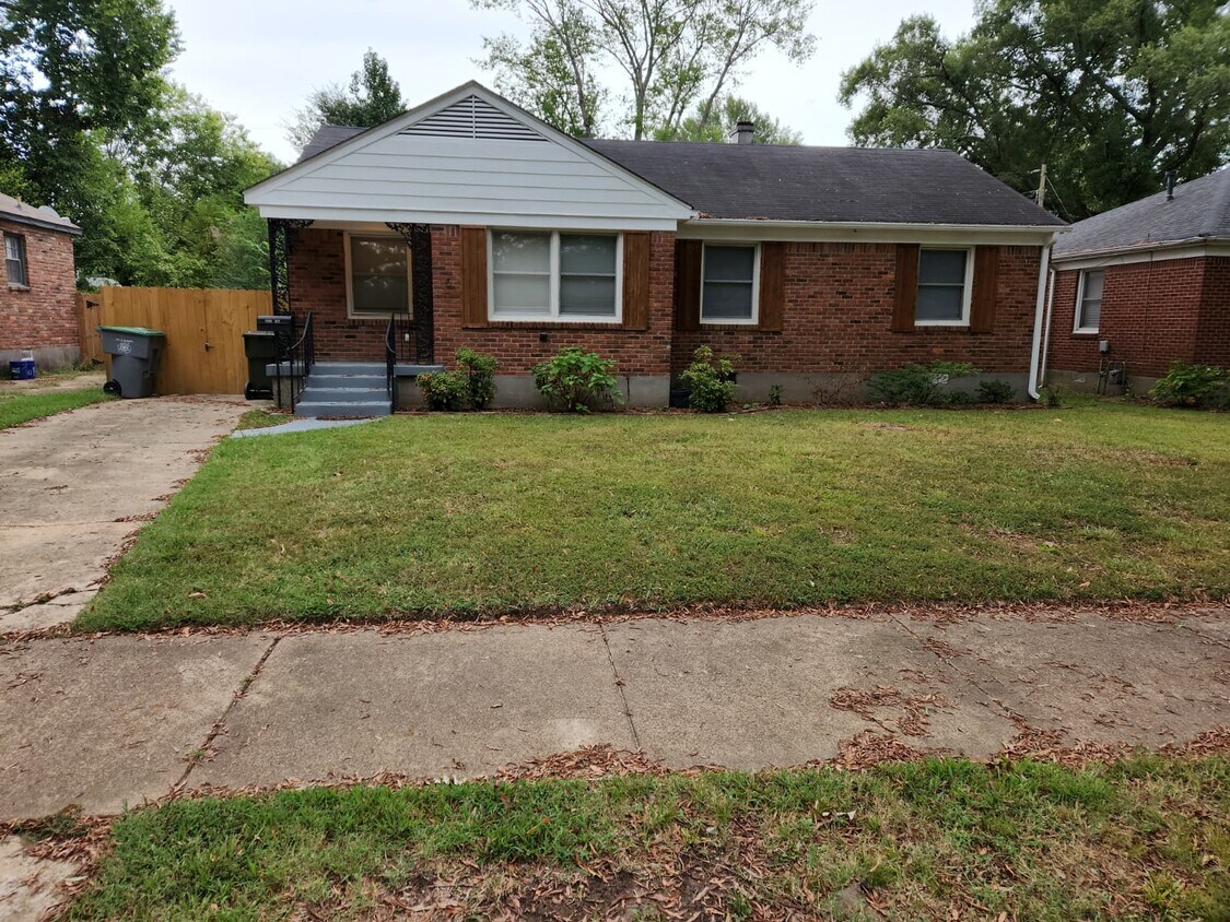 Foto principal - 1654 Ivy Rd