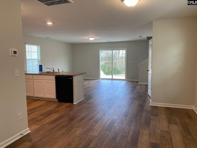 Building Photo - 520 Cricket Chirp Ln