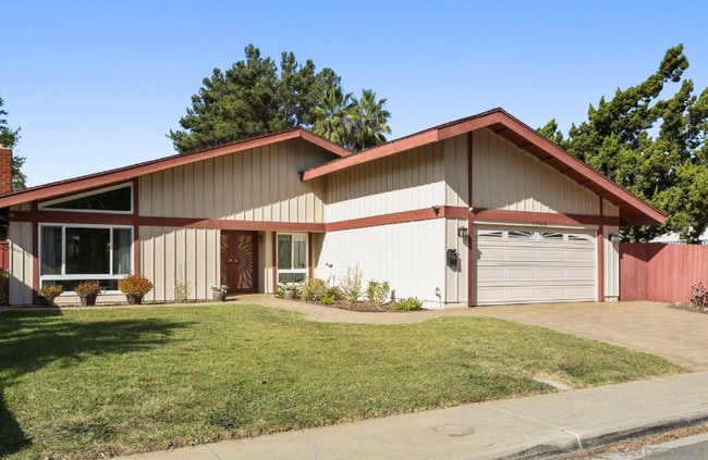 Building Photo - 17610 Hada Dr