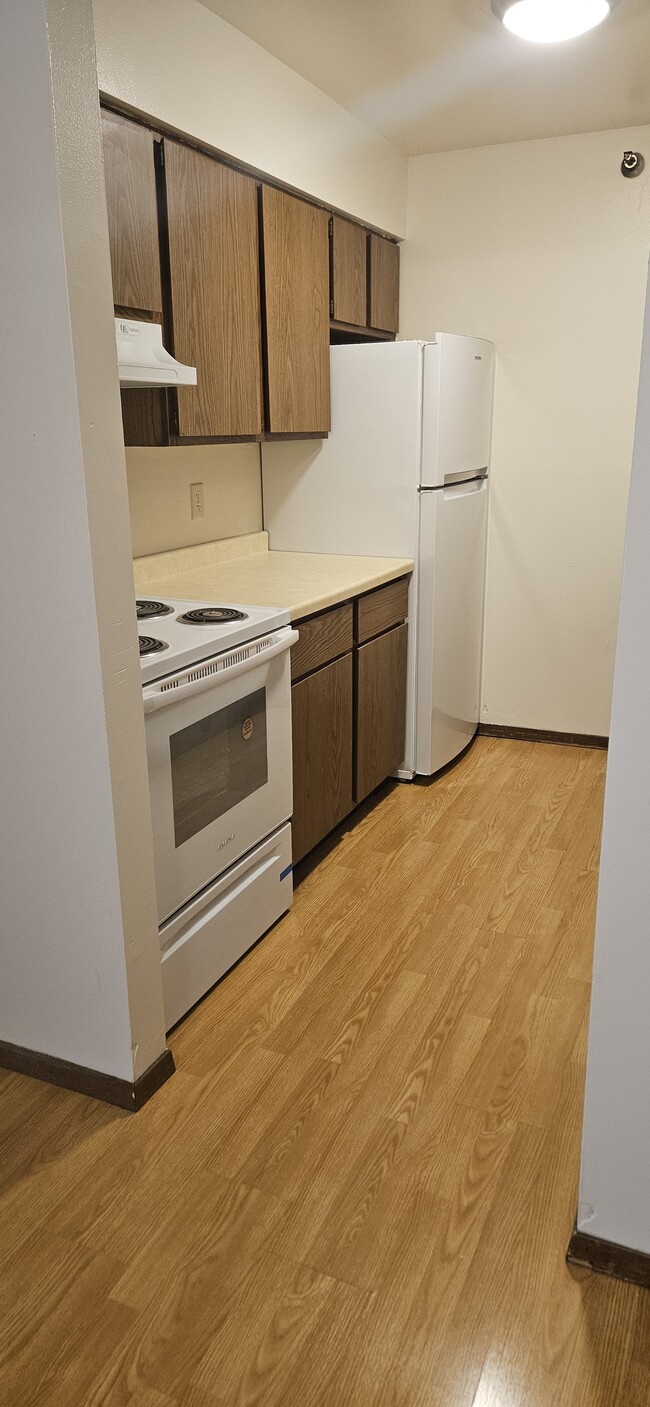 Kitchen with Appliances - Ridgeview Terrace