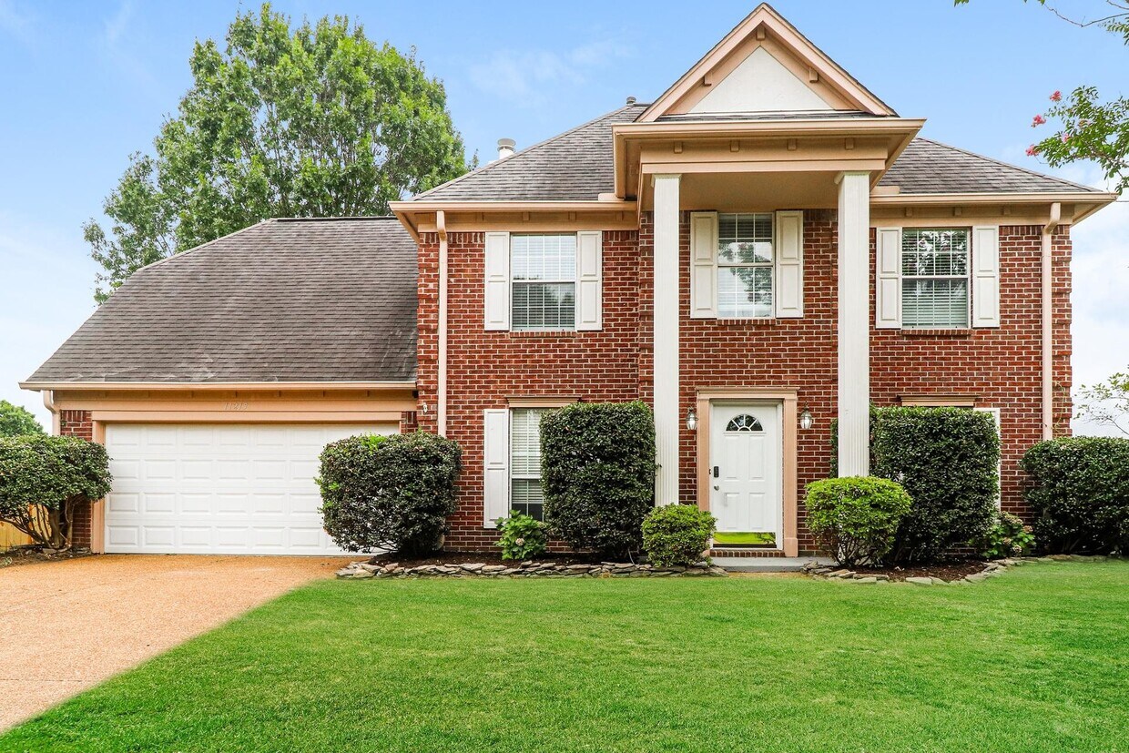 Foto principal - 11215 Ram Hill Cove