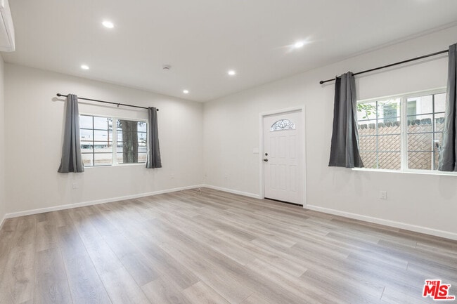 Building Photo - 10136 Forbes Ave