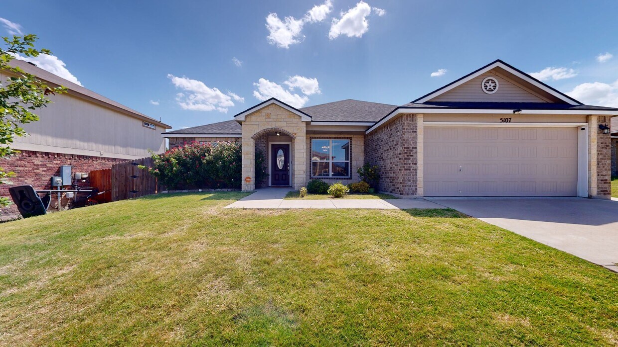 Primary Photo - Minutes from Fort Hood charming 4 bedroom ...