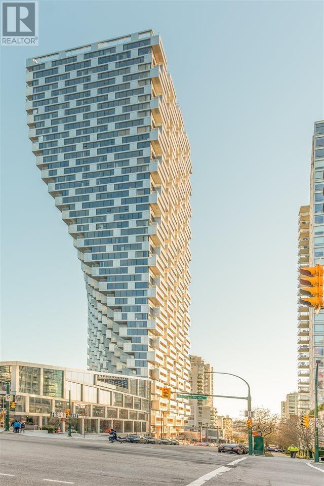 Building Photo - 1480-1480 Howe St