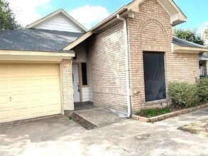 Building Photo - 14230 Anita Marie Ln