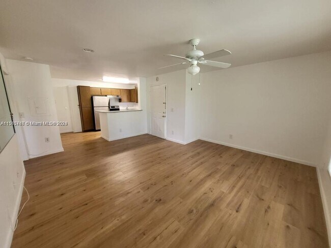 Building Photo - 4028 NW 87th Ave