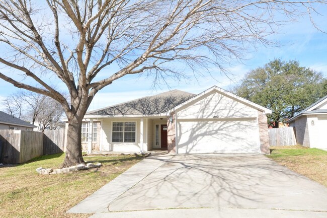 Building Photo - 2712 Greenbriar Ct
