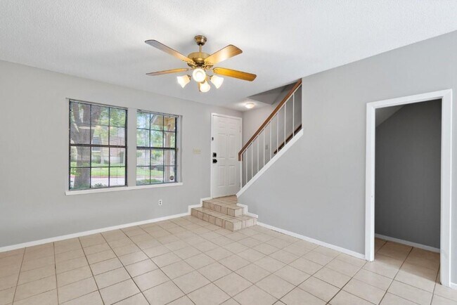 Building Photo - 11901 Swearingen Dr