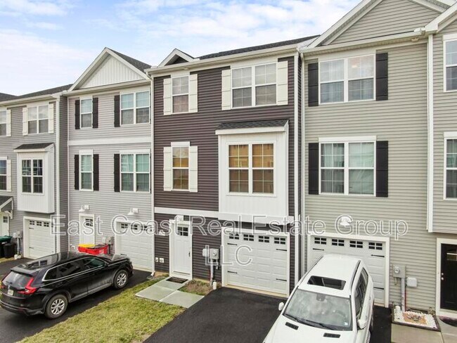 Building Photo - 11089 Gopher Dr N