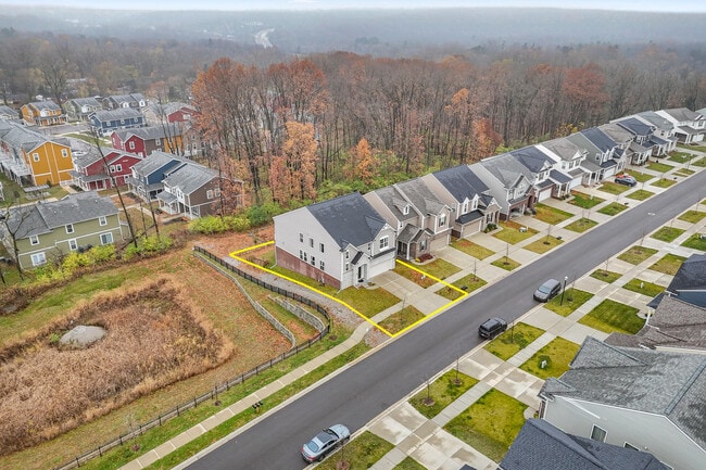 Building Photo - 2825 Dillon Dr