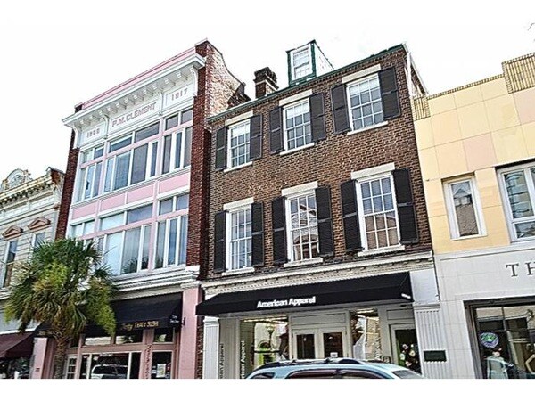 Primary Photo - 348 King St
