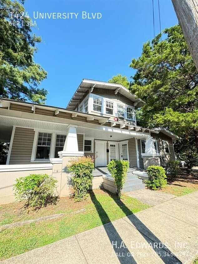 Primary Photo - 1424 University Blvd