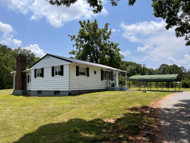Foto del edificio - 1078 Heirloom Rd