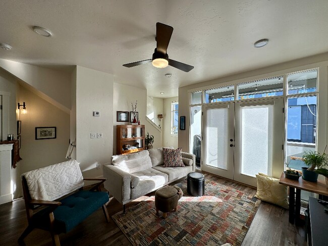 Foto del edificio - 4250 N Freeride Ln